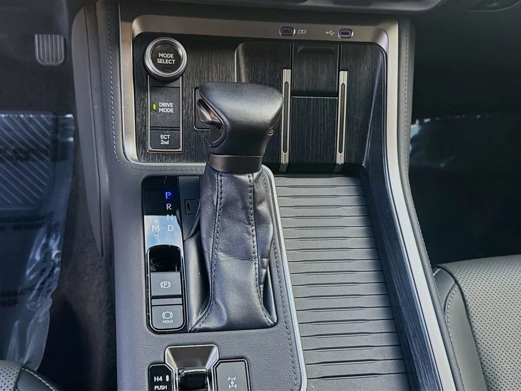 Certified Used 2024 Silver Lexus GX 550 Premium image 14
