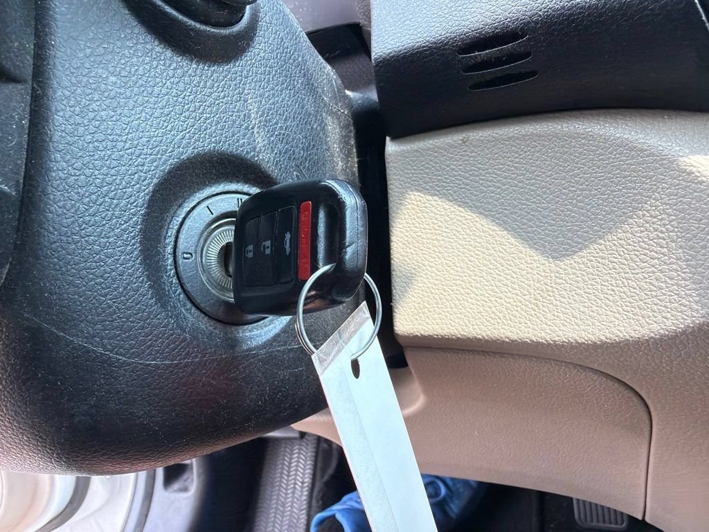 Used 2015  Honda LX image 28