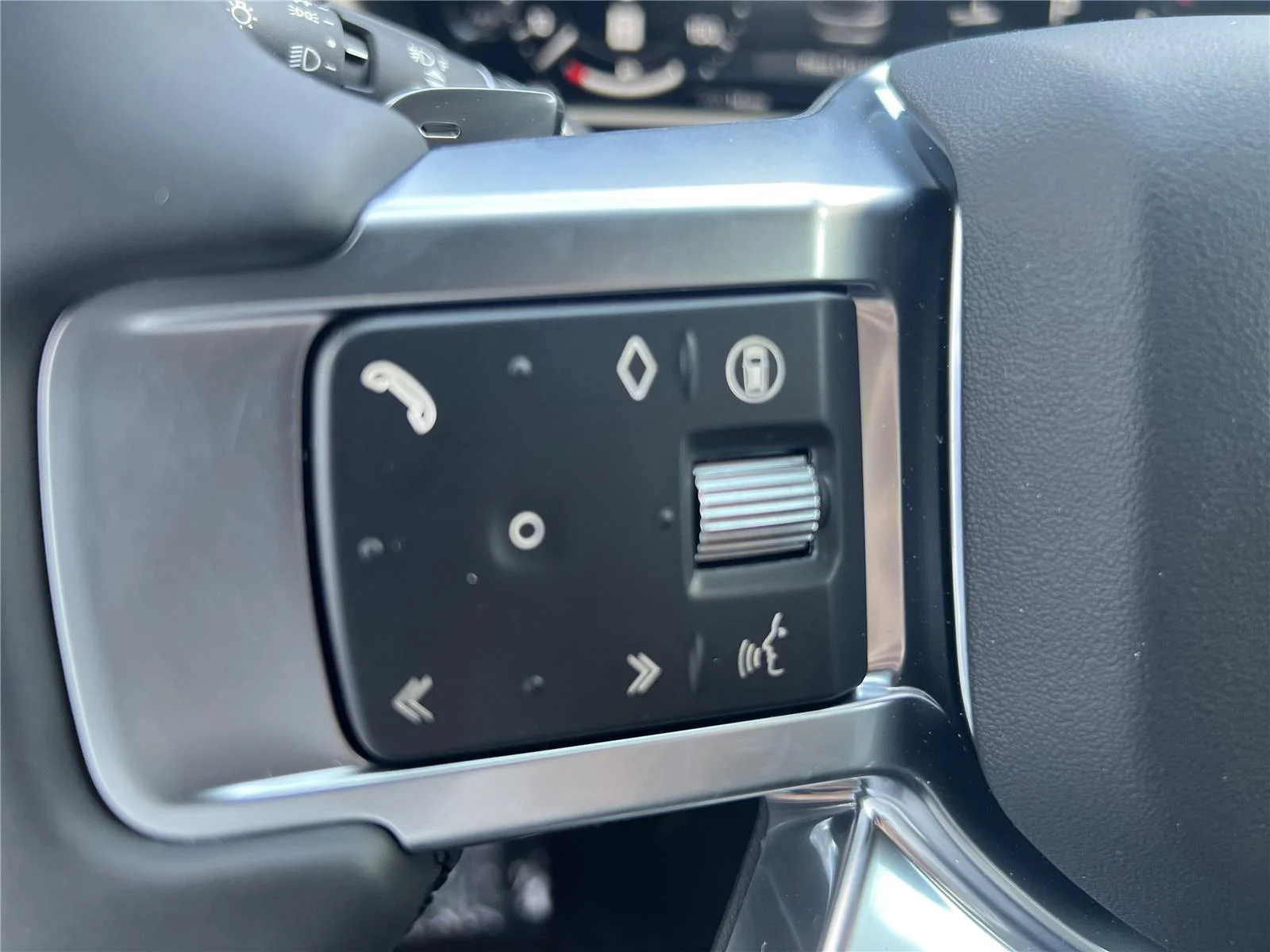 2025 Land Rover Discovery S - Photo 10