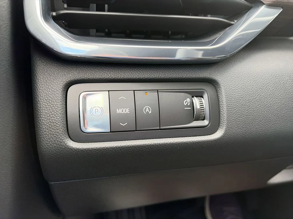 2026 GMC Acadia Denali - Photo 24