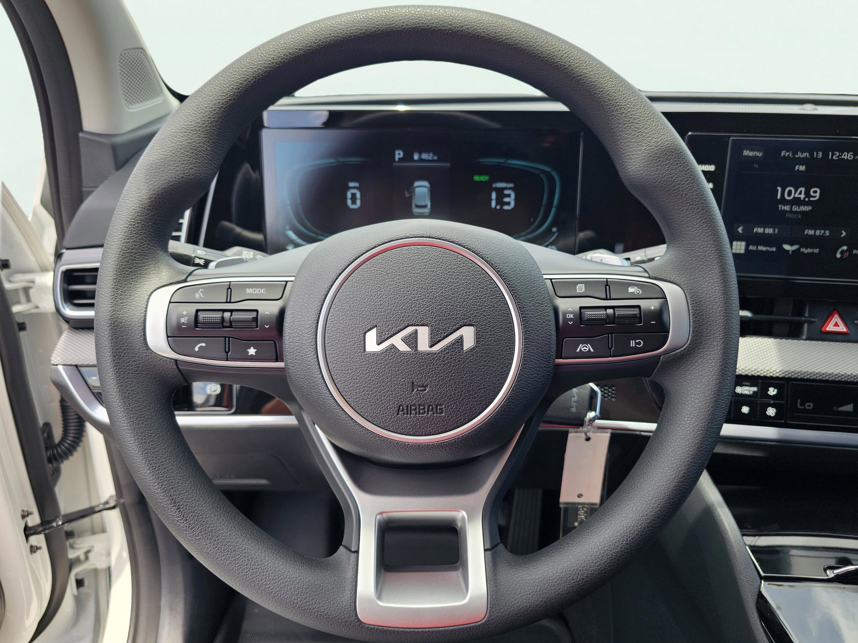 2025 Kia Sportage LX Hybrid - Photo 18