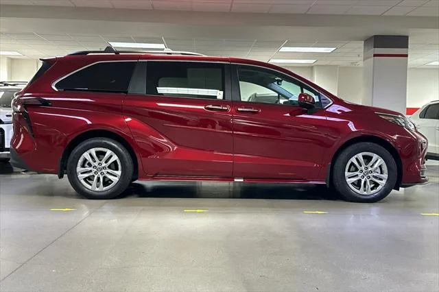 Certified Used 2025 RUBY FLARE PEARL* Toyota  image 3
