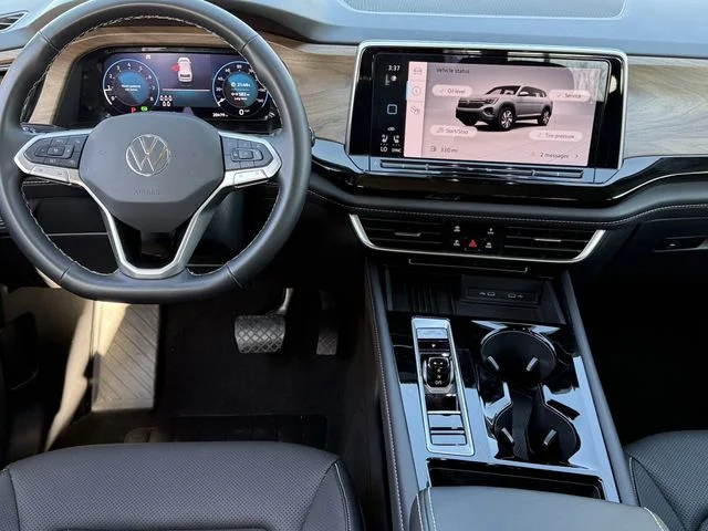 Certified Used 2025 Silver Volkswagen 2.0T SE w/Technology image 9