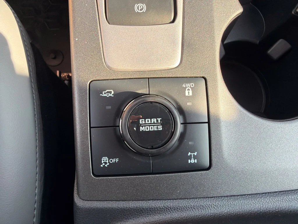 New 2026 Azure Gray Metallic Tri-Coat Ford Badlands® image 38