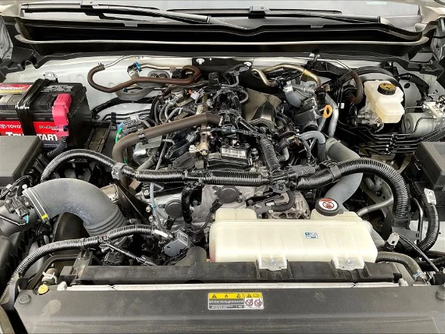 Used 2024 White Toyota SR image 29