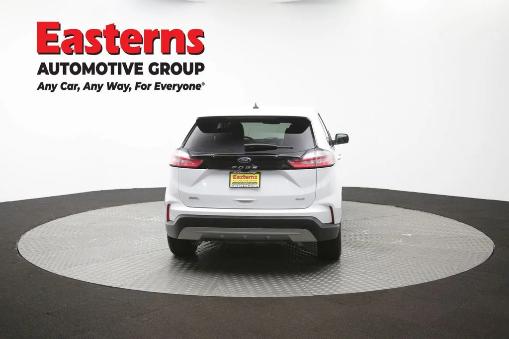 Used 2023 White Ford SEL image 38