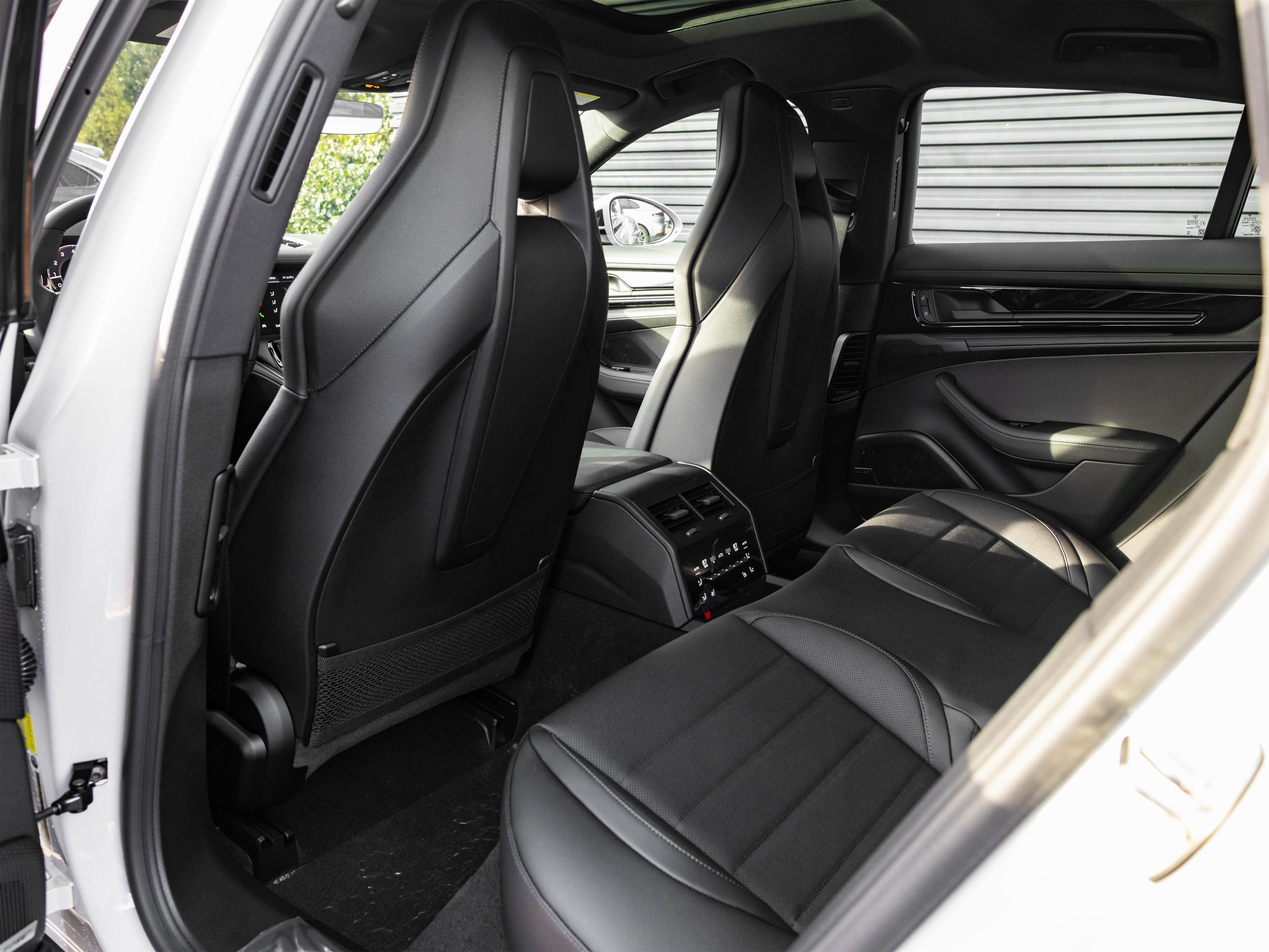 2026 Porsche Panamera Base - Photo 18