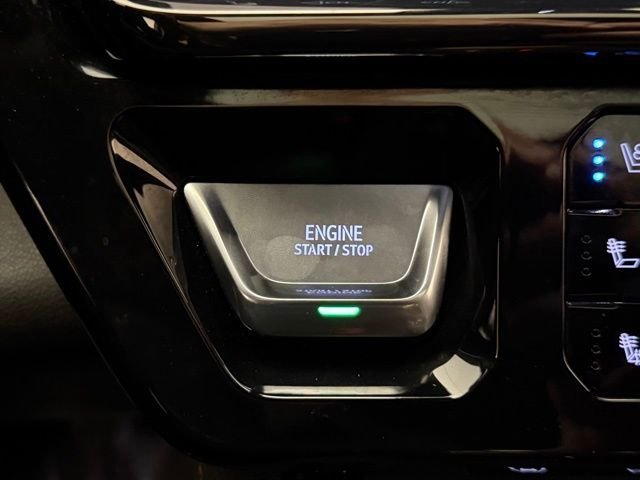 Used 2024 Onyx Black GMC AT4 image 39