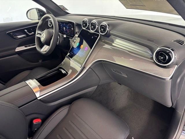 New 2026 Black Mercedes-Benz GLC 300 image 41