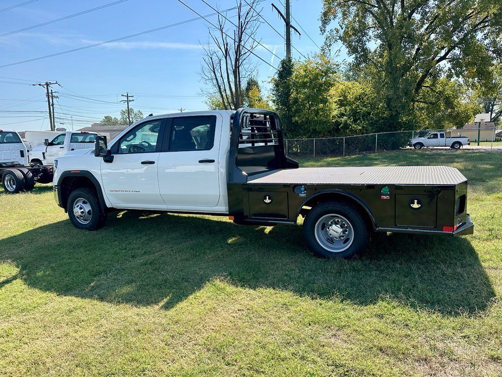 2026 GMC Sierra 3500 Chassis Cab Pro - Photo 6