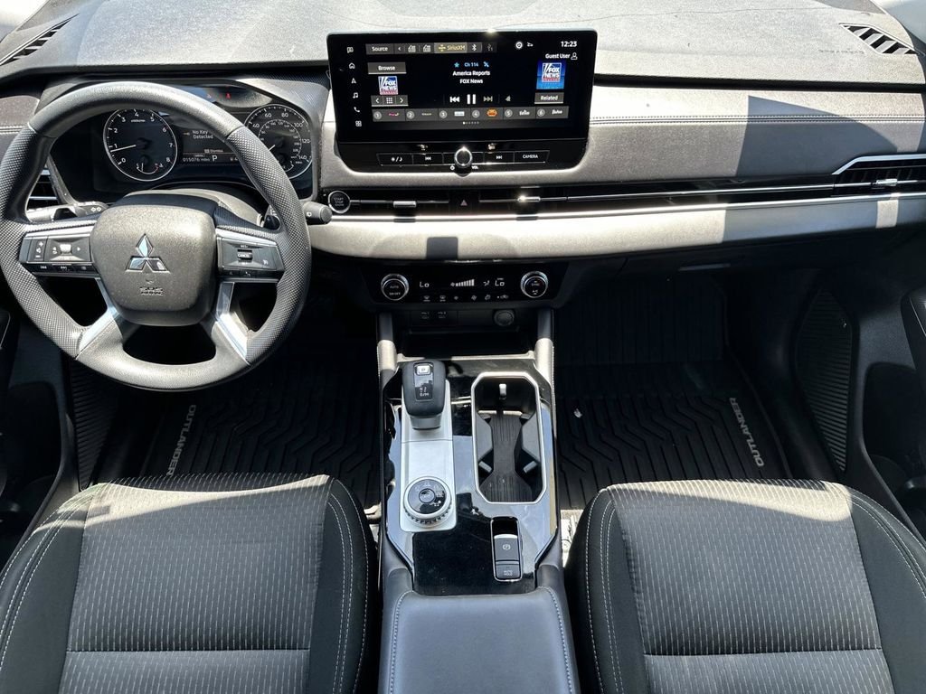 Used 2025 Black Mitsubishi ES image 12