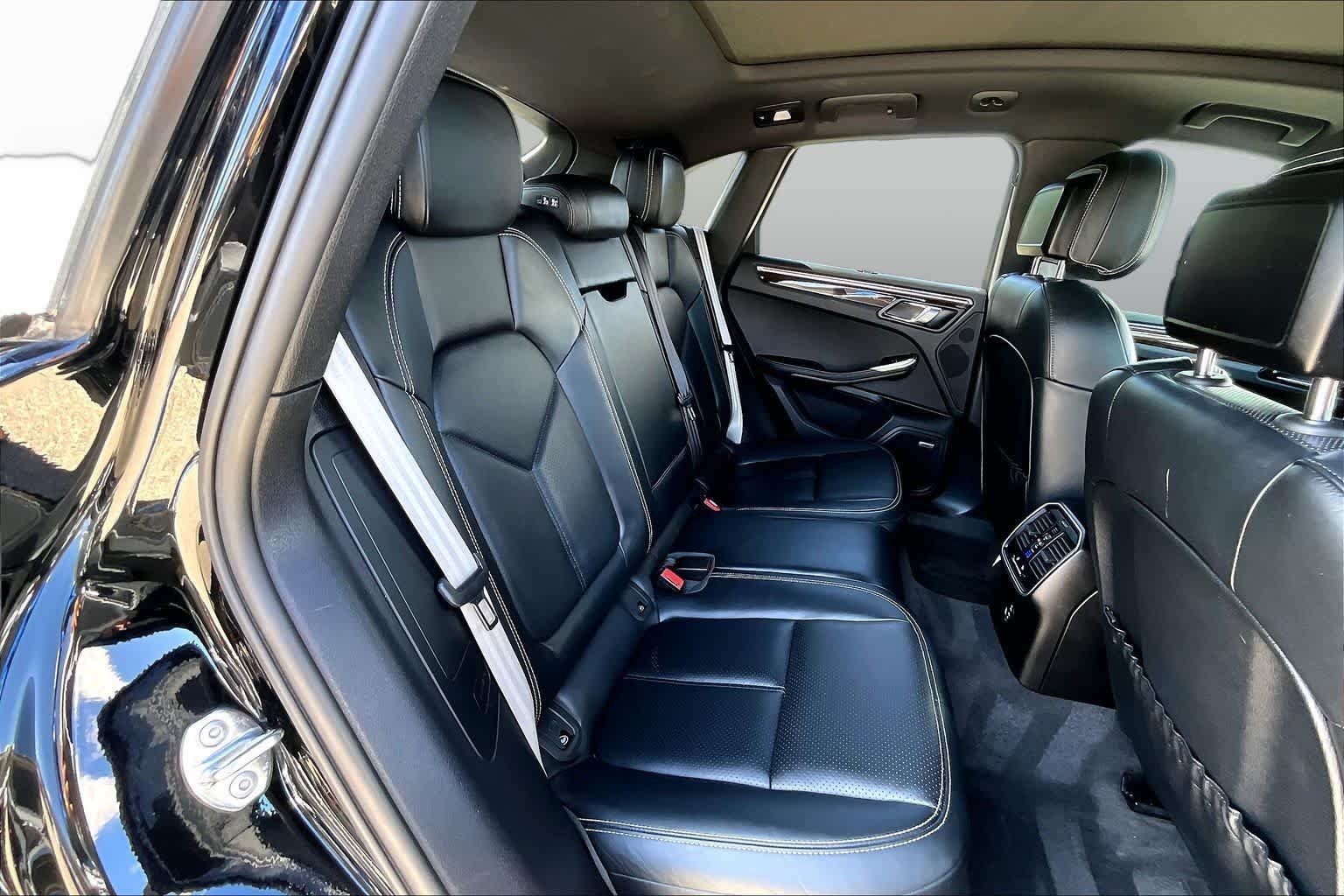 Used 2022 Black Porsche  image 19