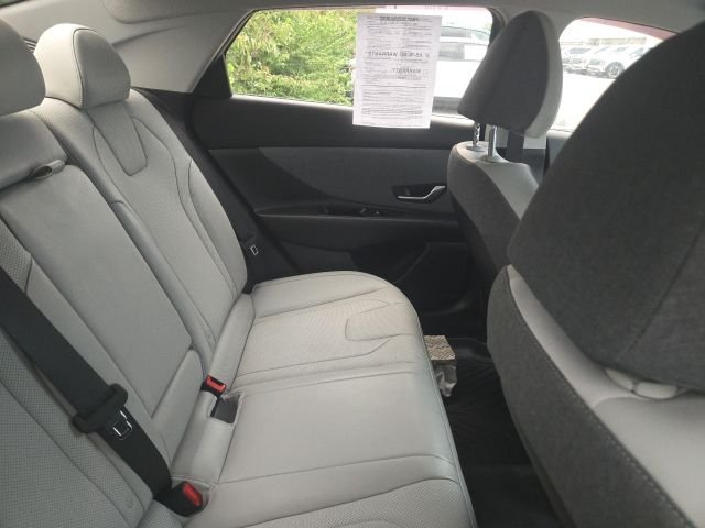 Used 2023 Intense Blue Hyundai Limited image 4