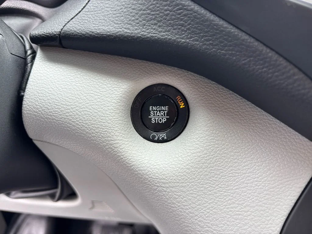 Used 2019 Gray Jeep Limited image 51