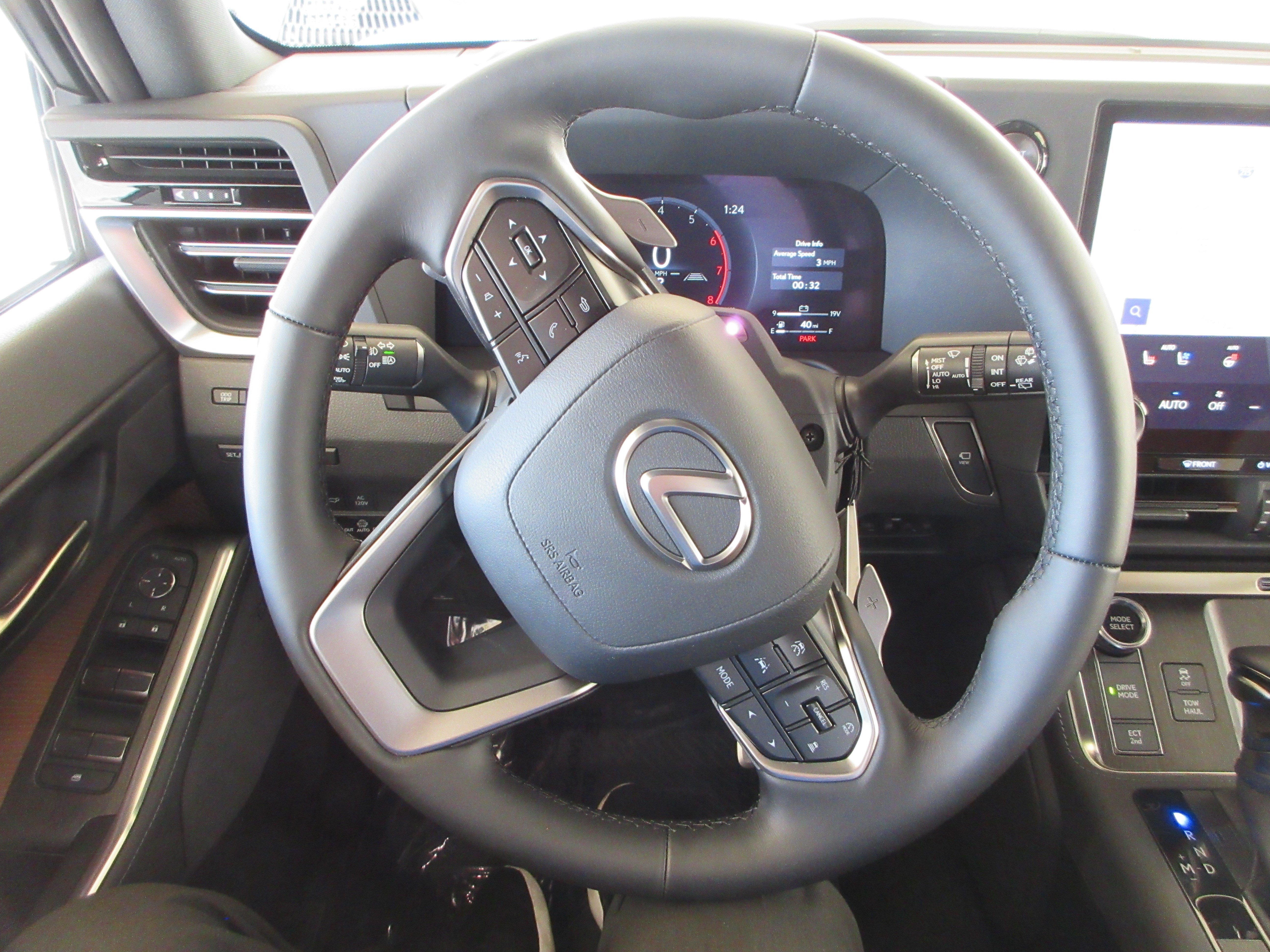 Used 2026 Caviar Lexus 550 Luxury+ image 41