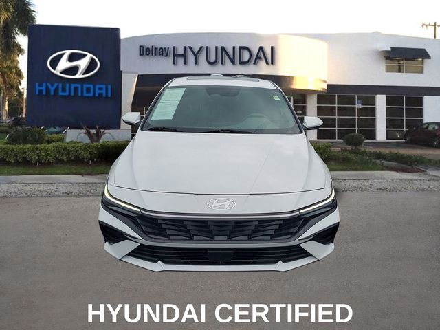 Certified Used 2025 White Hyundai SEL Convenience image 2