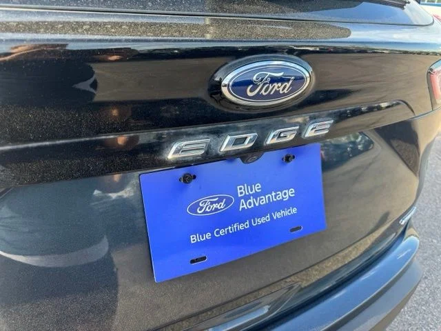 Used 2023 Blue Ford SE image 20