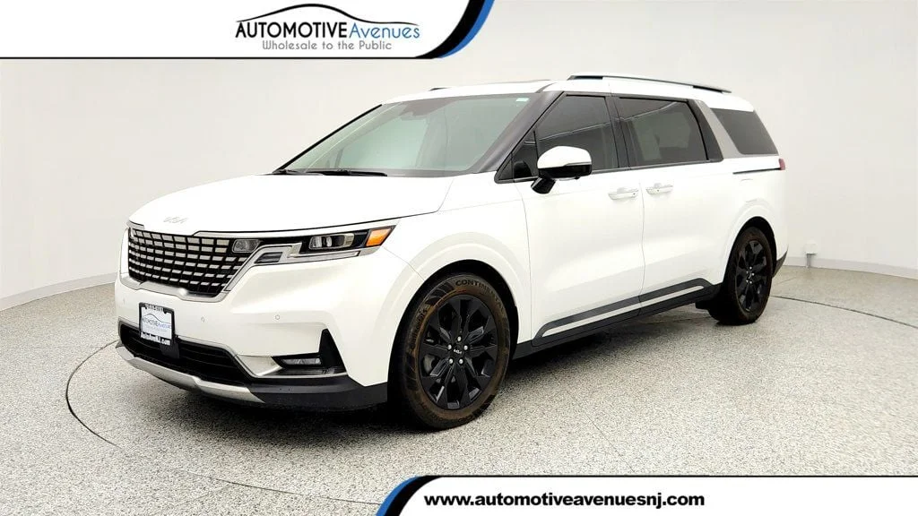 2024 Kia Sedona SX Prestige's photo