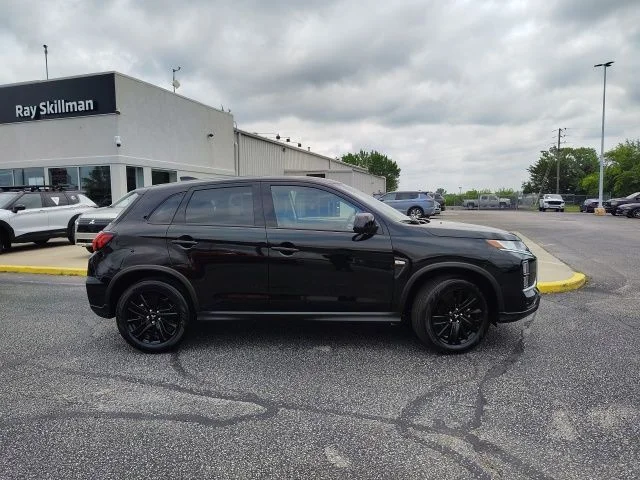 New 2026 Black Mitsubishi 2.0 LE image 8