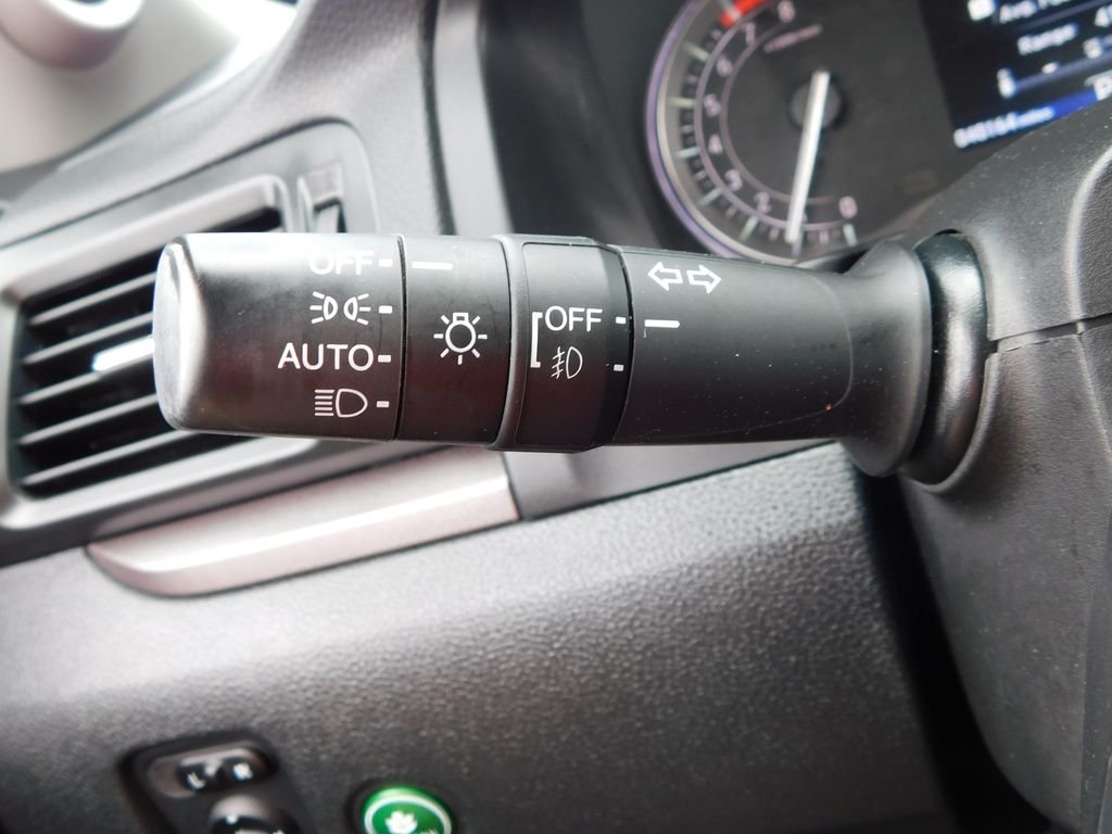 Used 2023 Platinum White Honda RTL-E image 33