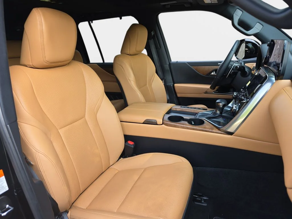 Certified Used 2024 CAVIAR Lexus 600 Luxury image 12