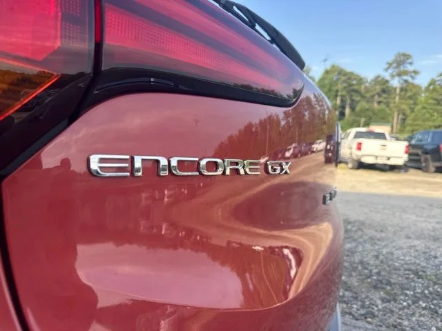 Used 2024 Red Buick Preferred image 9