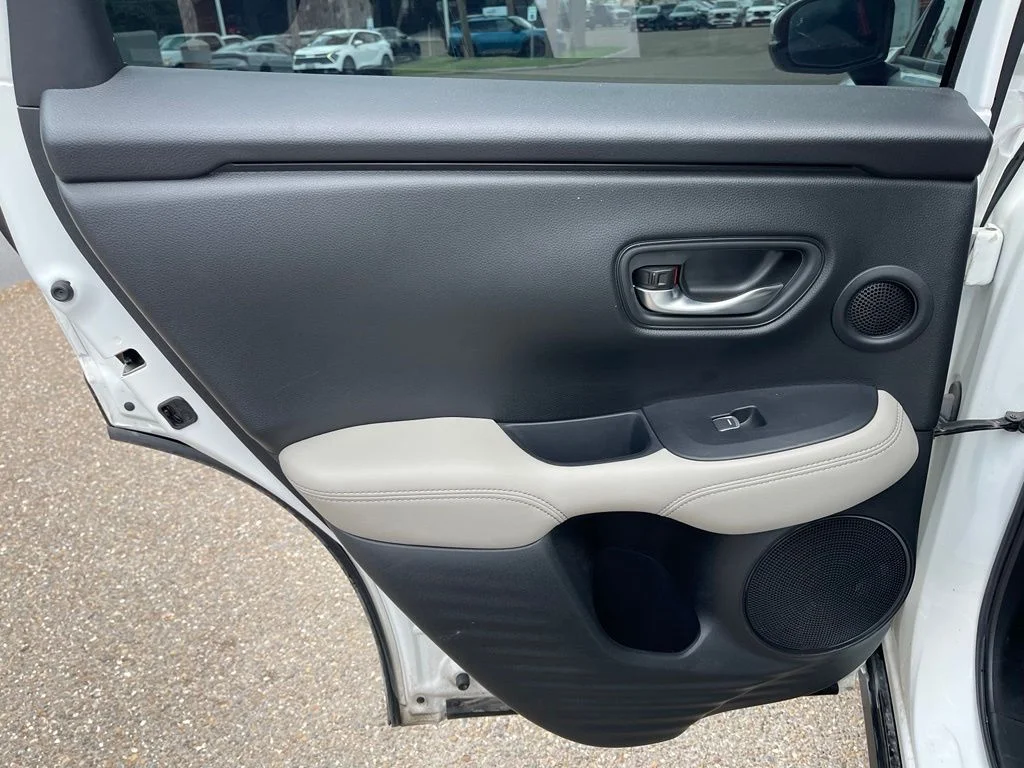 Used 2024  Honda EX-L image 15