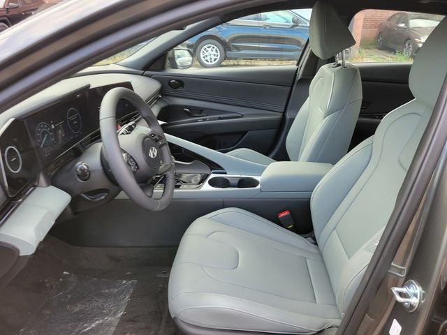 2025 Hyundai Elantra Limited - Photo 51
