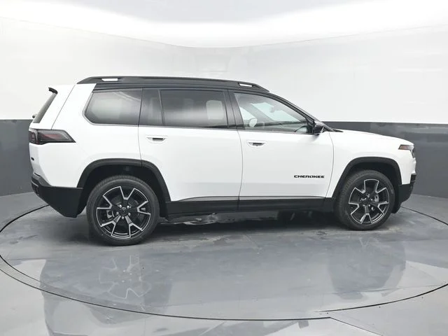 New 2026 Bright White Clear-Coat Exterior Paint Jeep Overland image 7