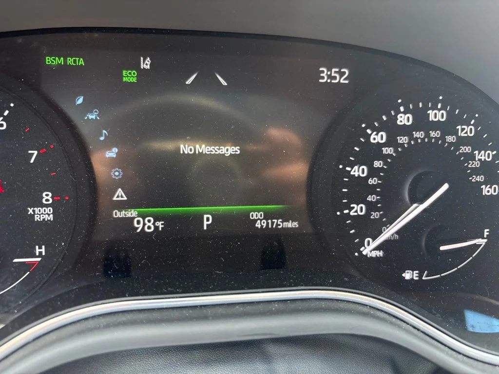 Certified Used 2022 Harbor Gray Metallic Toyota XLE image 11
