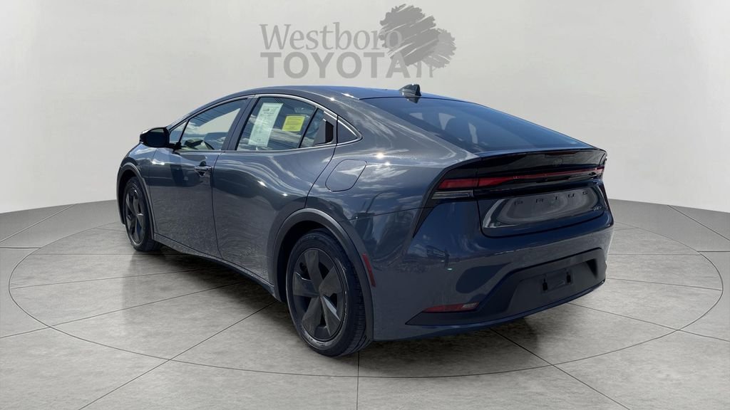 Used 2025 Gray Toyota LE image 5