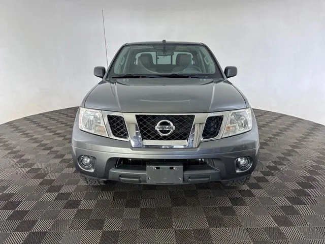 Used 2016 Gray Nissan SV image 2