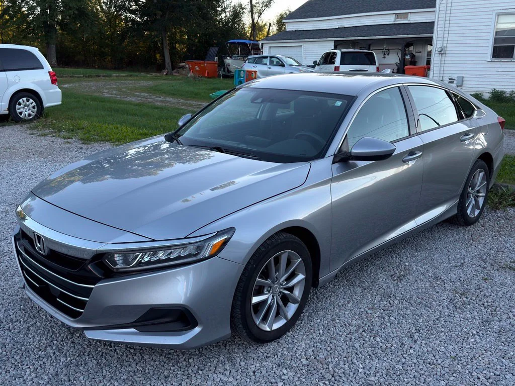 Used 2021 Silver Honda LX image 8