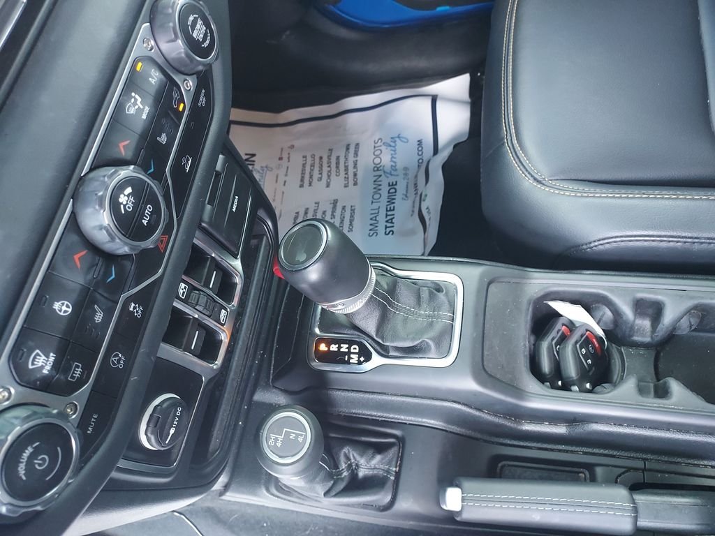 Used 2024 Blue Jeep Sahara image 24