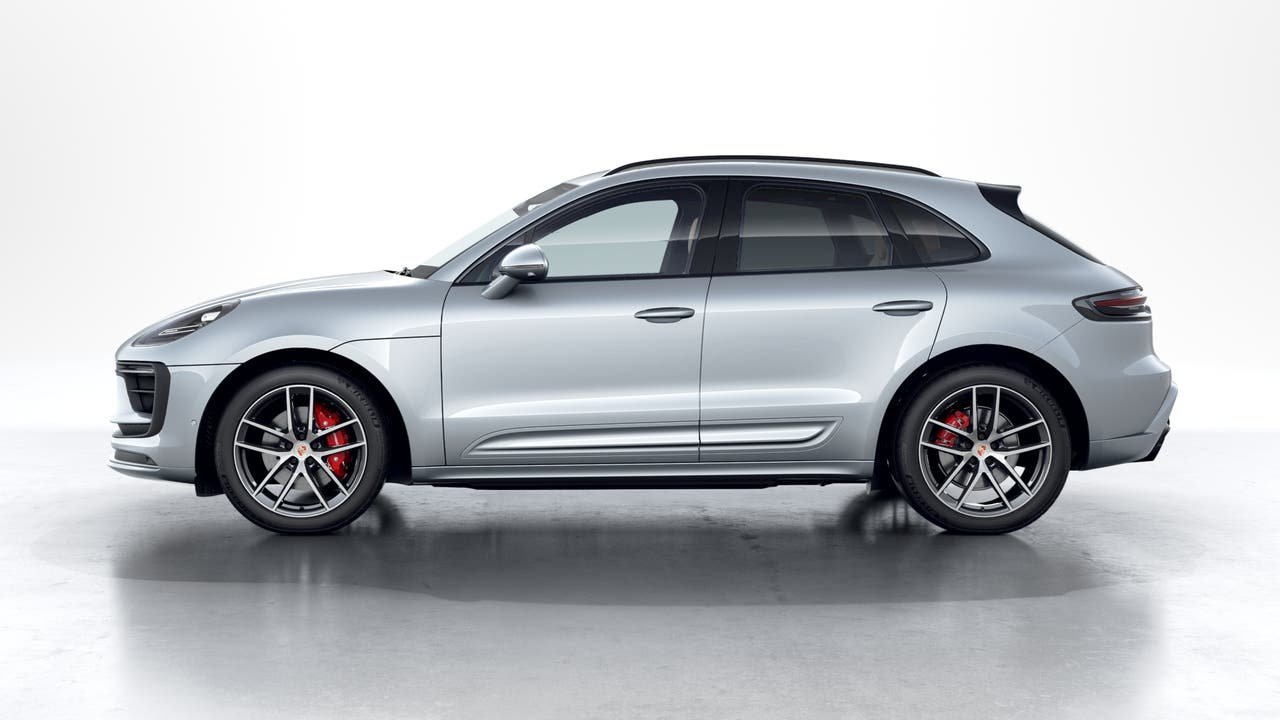 New 2026 Dolomite Silver Metallic Porsche S image 2