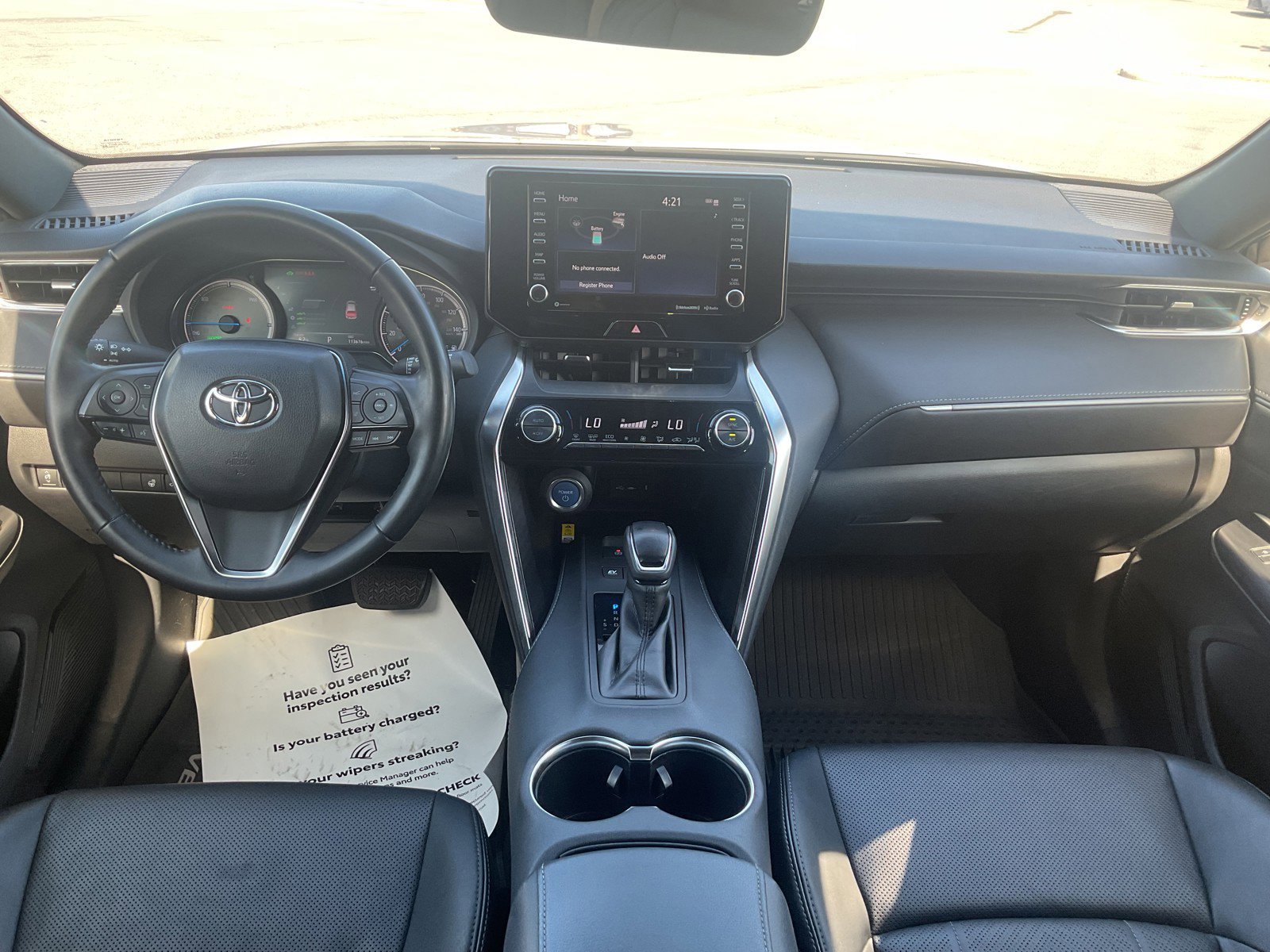 Used 2021 Titanium Toyota XLE image 18
