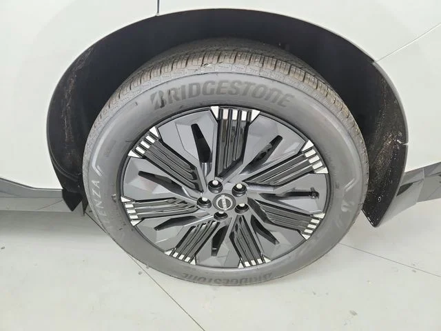 New 2026 White Nissan Platinum image 57