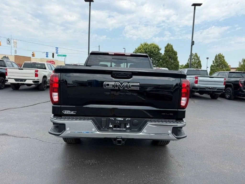2026 GMC Sierra 1500 SLE - Photo 6