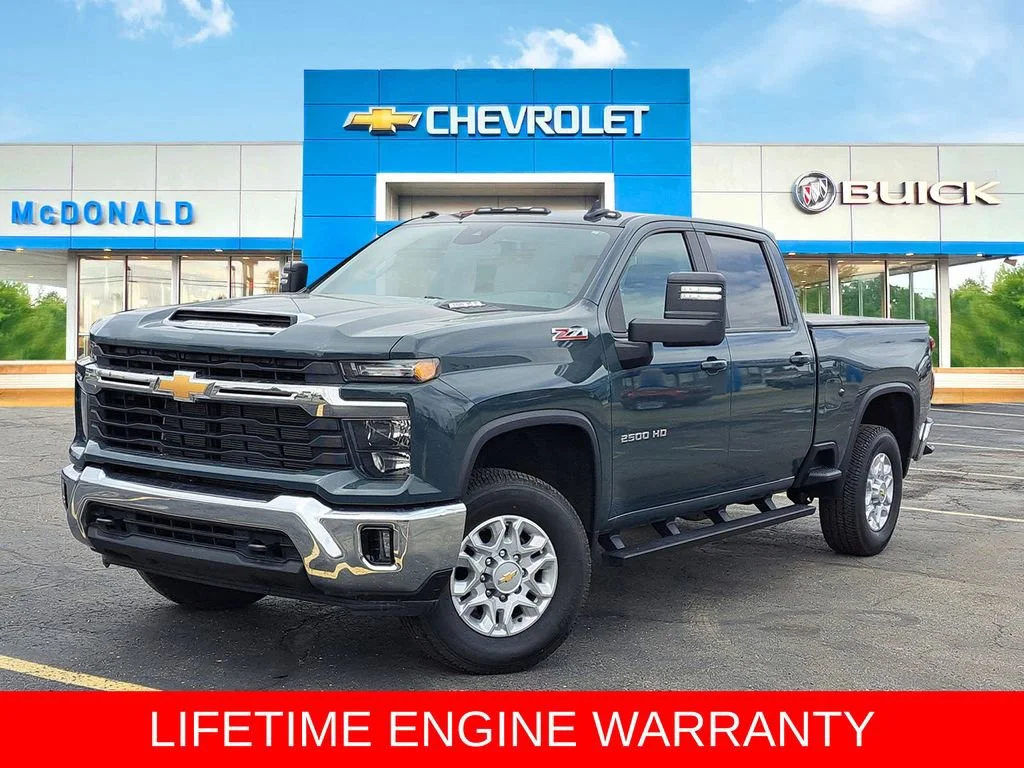 2025 Chevrolet Silverado HD LT 4WD Crew Cab Standard Box's photo