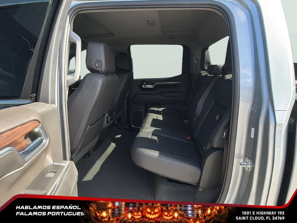 Used 2024 Sterling Metallic GMC SLT image 22
