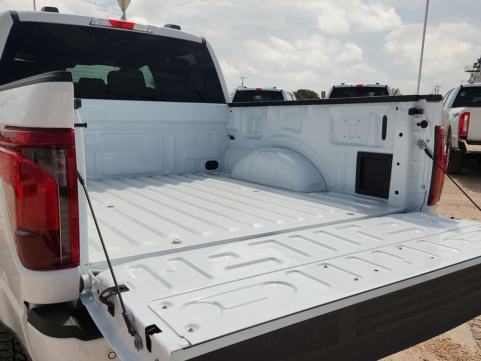 New 2026 Oxford White Ford STX image 12
