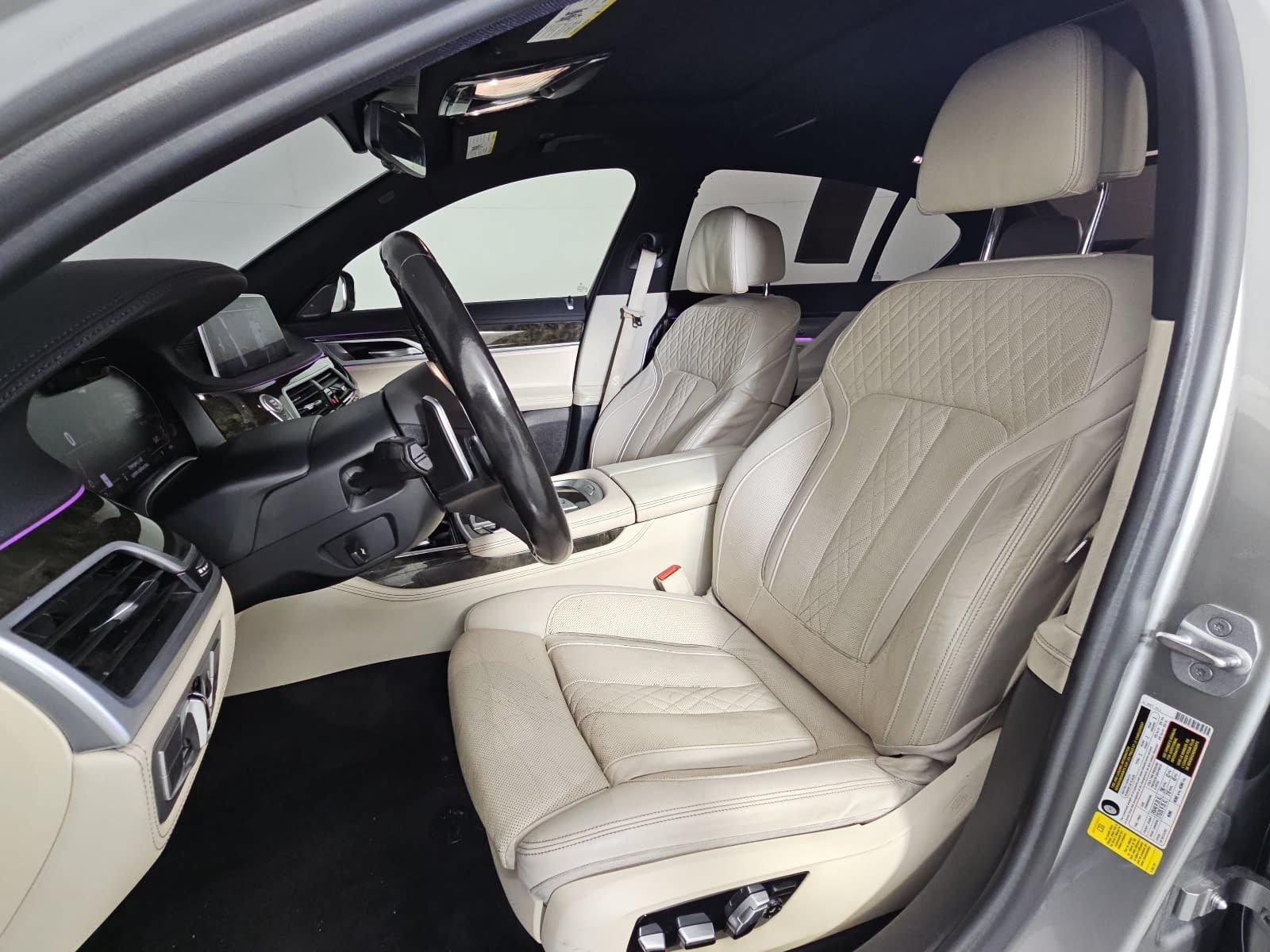 Used 2021 Gray BMW 740i image 15