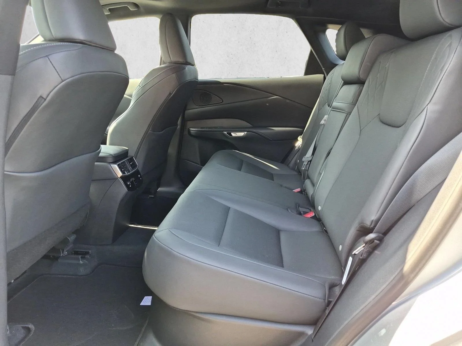 Used 2024 Iridium Lexus RX 350 Premium image 22