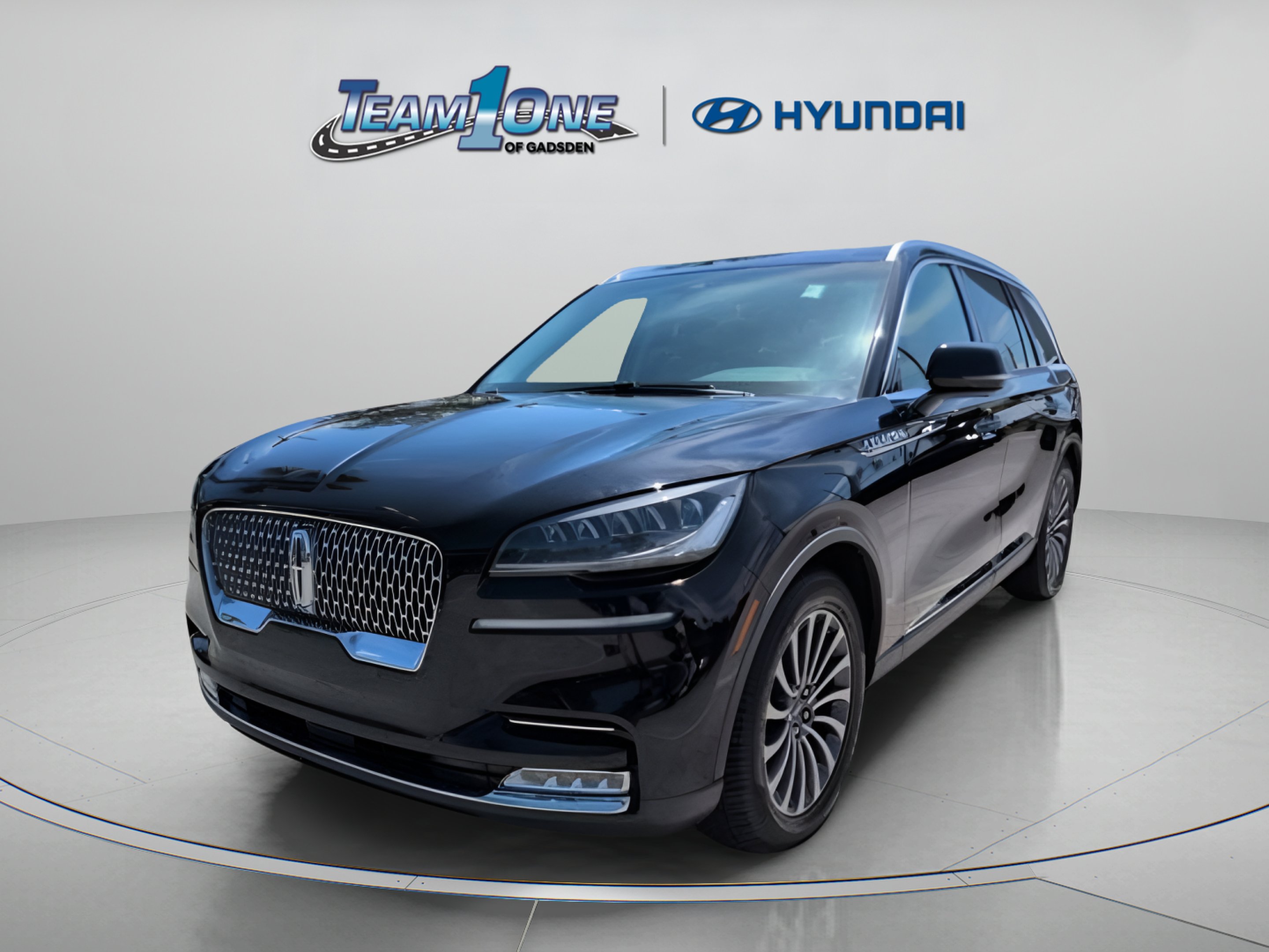 Used 2021 Black Lincoln Reserve image 5