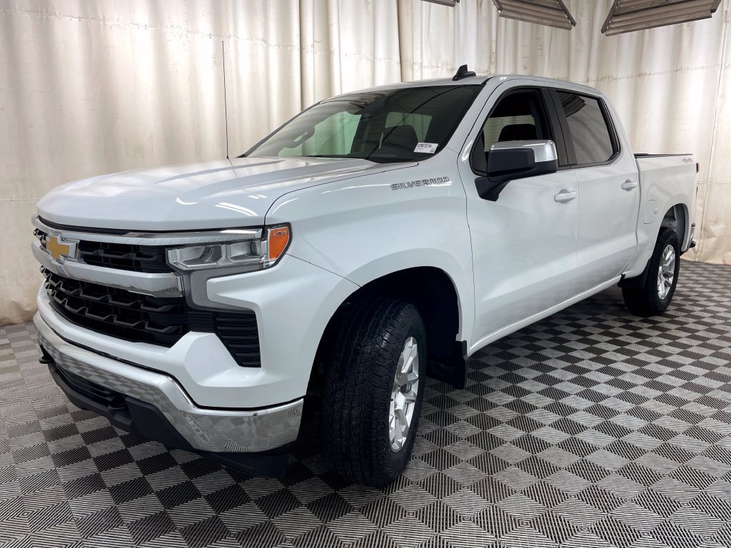 2022 Chevrolet Silverado 1500 LT - Photo 13