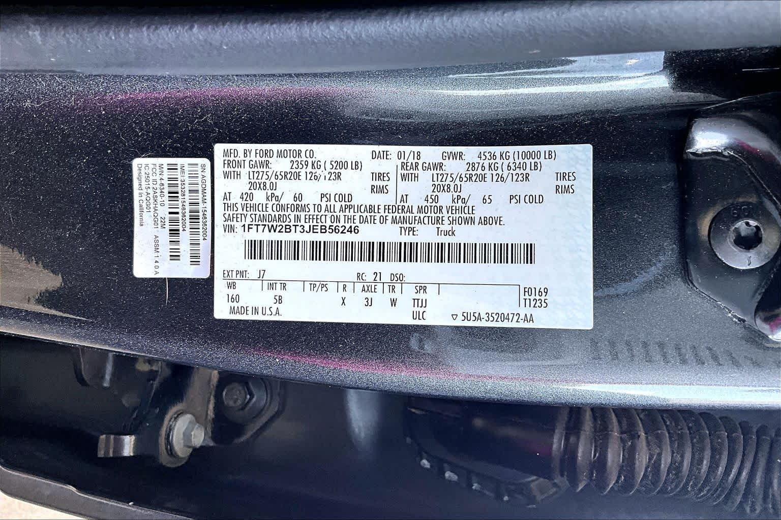 Used 2018 Magnetic Metallic Ford LARIAT image 31