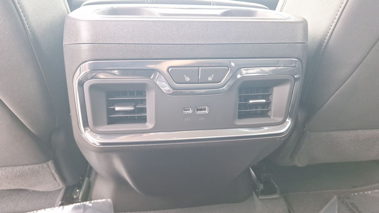 Used 2025 White GMC SLT image 14