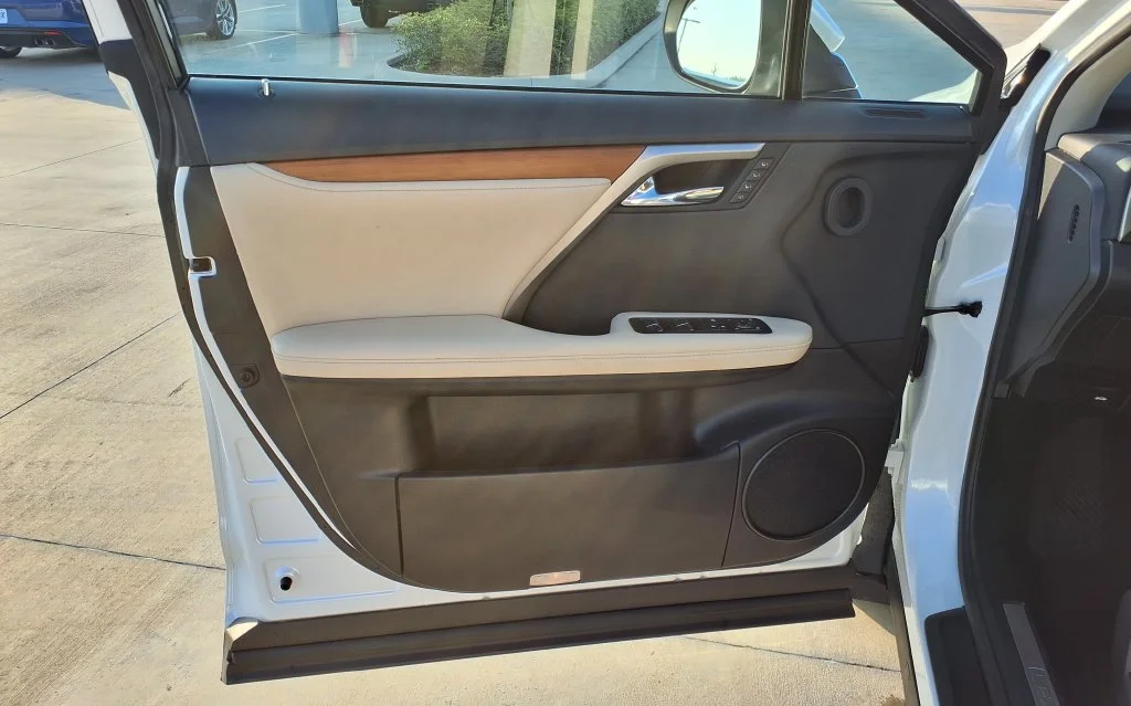 Used 2021 White Lexus 350 image 11