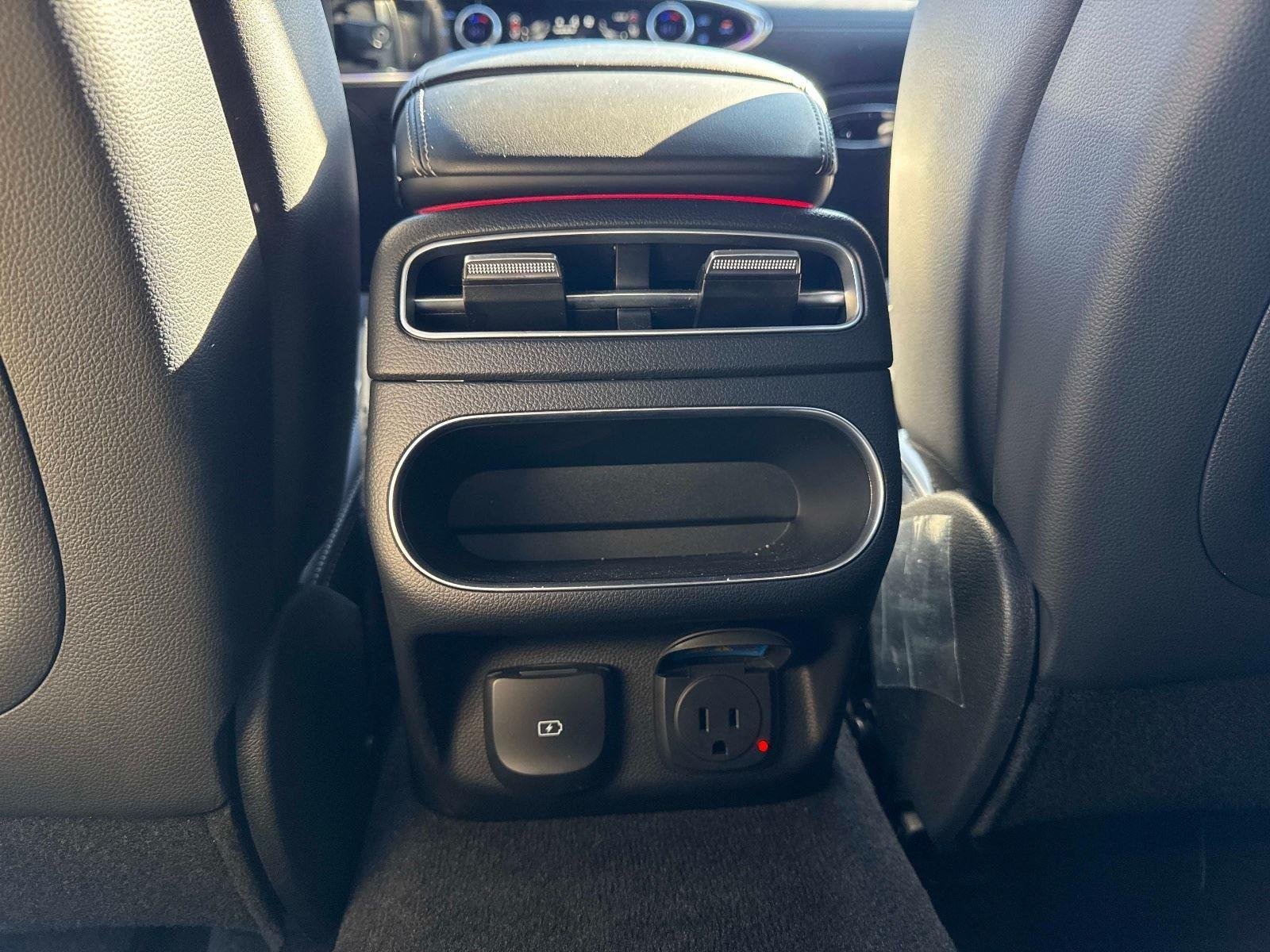 2024 GENESIS GV70 Sport - Photo 17