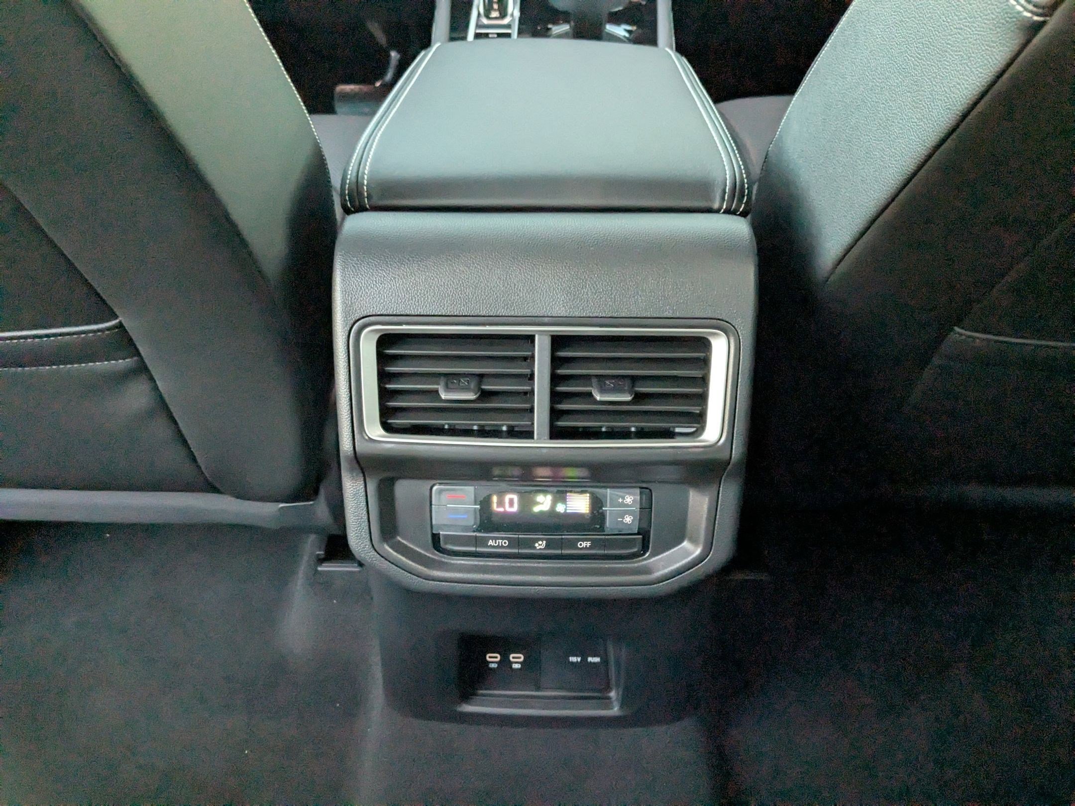 2026 Volkswagen Atlas SE w/Tech - Photo 17